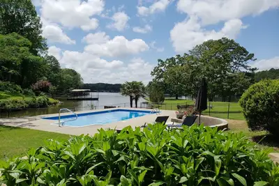 Image de Lac Hamilton Lake House