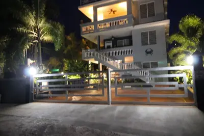Image de Shacks Beach Perfect 2 Bedroom Tropical Vacation Paradise