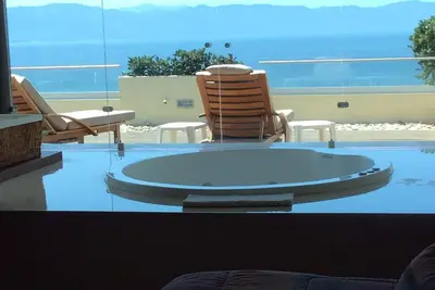 Image de Penthouse De Luxe Oceanfront À Velas Vallarta