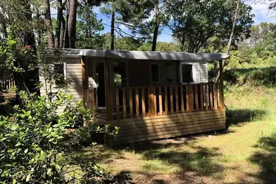 Image de Mobilhome Coquelicot Climatisé -3 chambres + Tv (2 adultes+4 enfants) 2 à 6 personnes - 2 pers. inclus dans le tarif