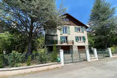 Image de Barcelonnette, appartement dans maison privée, quartier calme
