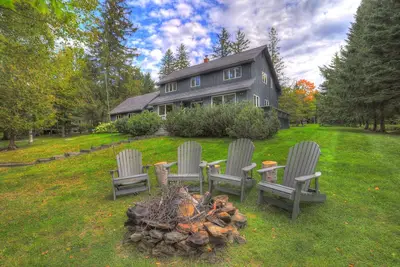 Image de Cozy Nights - Très belle maison sur la rive est du lac Rangeley