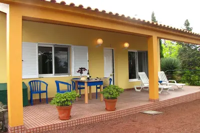 Image de Qualité propre, chalet indépendant, semi-détaché, max 4
