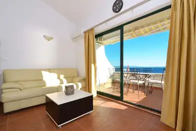 Image de Appartement Sablic 5 avec vue mer, à 30m d'une plage à Okrug Gornji