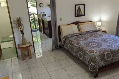 Image de Boquete 1 chambre à pied de la ville, vues, rivières, beaucoup d'oiseaux. Cuisine complète