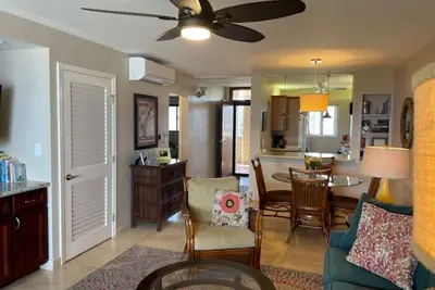 Image de Vue sur l'océan / accès, rénovation complète 2br / 2ba / Ac