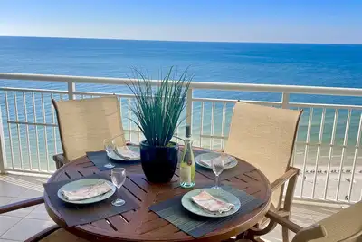 Image de Indigo Gulf Front 14 Fl Corner, 3br / 4ba + 2312 Sq Ft - vient d'ĂŞtre mis Ă jour - Superbe