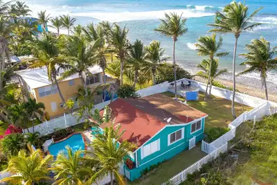 Image de Vente de décembre! ! Sur la plage, une piscine privée, une maison pour vous tout seul.