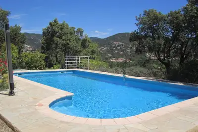 Image de Villa avec grand jardin/piscine/ proximité mer