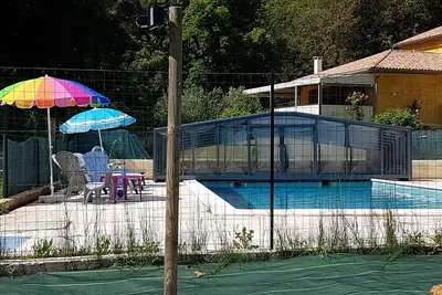 Image de Entre forêt et vignes L'Arbousier ***, 120m2, 3 chambres, piscine, de 6 à 9 pers