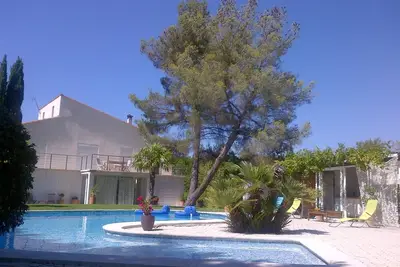 Image de Appartement Dans Villa Avec Piscine A 20 Mn D'Aix En Provence