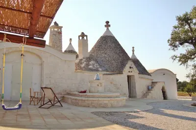 Image de Villa de 4 cônes trullo, restaurée une nouvelle propriété en grand '. Vue sur la mer