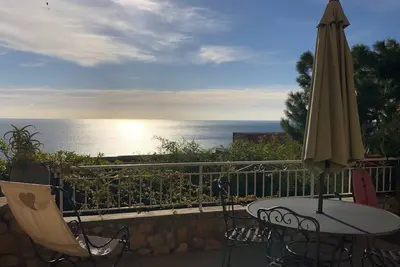 Image de Vue à couper le souffle - 5m à pied de la plage et à proximité de Montecarlo Bay