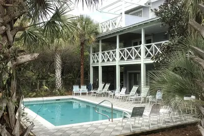 Image de Disponibilité en août! Au sud de 30a! Grande piscine privée! Vue sur le golfe! Confidentialité et espace