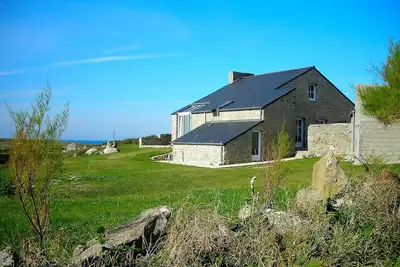 Image de Sur l'île de Batz, face à la mer, et avec un panorama exceptionnel.