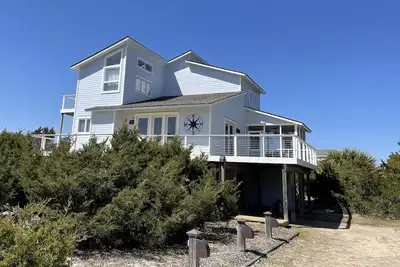 Image de Belle Oceanview 4br W / Lovely Decks, près de Bhi Club et offrent également des hauts-fonds