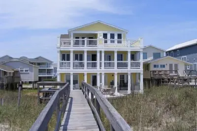Image de Duplex Oceanfront avec de grandes terrasses et Wifi