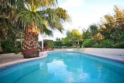 Image de Charmante Maison Avec Piscine PRIVÉE Proche Mer Classee 4* MEUBLÉ De Tourisme