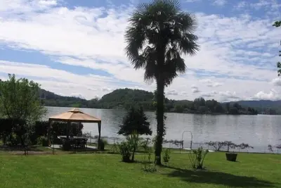 Image de Luxueux appartement dans une villa sur les rives du lac d'Orta, 8 / 10 personnes