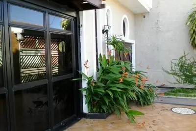 Image de Itanhaem - Maison À 50 M De La Plage