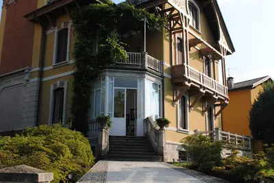 Image de Belle villa Art Nouveau avec piscine sur le Lac Majeur