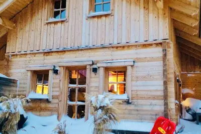 Image de Nouveau construite: Exclusivités Premium Chalet avec cheminée, sauna, HotTub, WiFi et jardin
