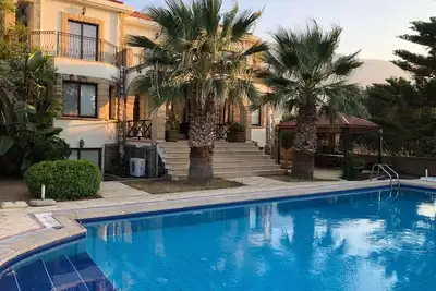 Image de Super Villa à louer à 100m. de la mer