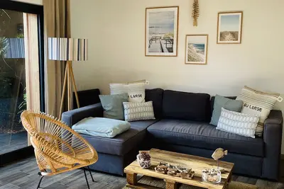 Image de Cabane Laouga, petite maison de charme esprit Bassin