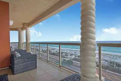 Image de Septième Ciel - Statut Elite - Front du Golfe 3br / 3. 5ba Portofino - 14-22 juin ouvert!
