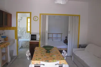 Image de Location Vacances - Studio 4 personnes - Plage des Oursinières - Le Pradet