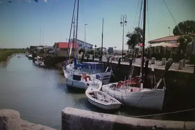 Image de Maison charentaise avec jardin pour 4 Ă 6 personnes