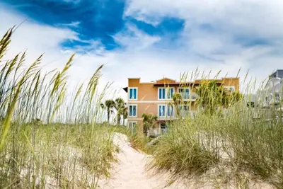 Image de Terrasses \"Oasis surfside\" A Beachside Condo