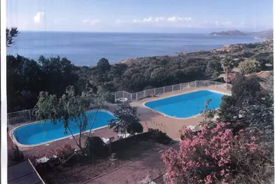 Image de Villa avec vue mer imprenable sur la baie de Palombaggia, résidence avec piscine