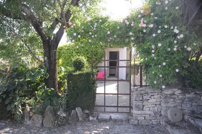 Image de Cabanon L Agaçon avec piscine.