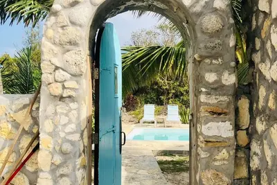 Image de Front De Mer, Piscine Privee, Superbe Snorkeling (Non Affecte Par L’Ouragan)