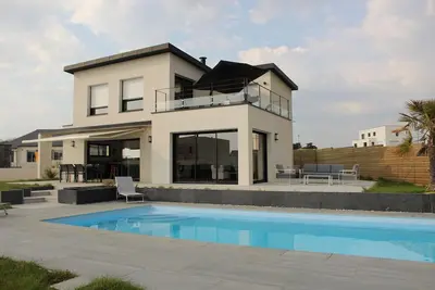 Image de Villa Mara Contemporaine Piscine Couverte Chauffee Vue Mer 5 Mn Des Plages