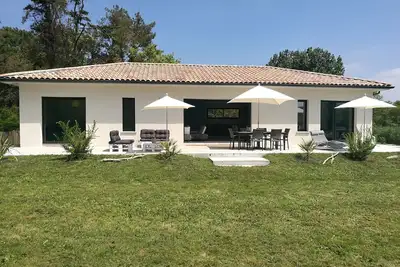 Image de A 800 m de la plage, jolie maison 3 *** avec grand jardin clôturé sans vis-à -vis