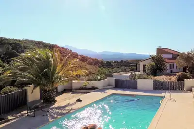 Image de Villa 4*, vue magnifique, à quelques pas de la mer et de l'Espagne. Tout inclus.