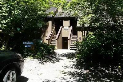 Image de Moose Lodge Condo - Style de montagne!