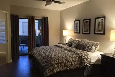 Image de MODÈLE Sharp Condo * Remodeled * 2br, 2ba * Signature Scottsdale