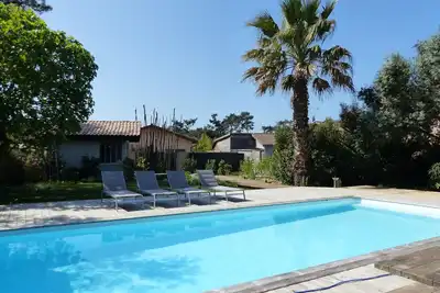 Image de Jolie Villa en plein cœur du Cap Ferret, à 2 pas du marché! !