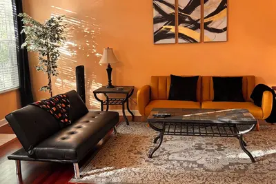 Image de 4 Br 2. 5 Bath maison indépendante sweet home près de O'Hare international