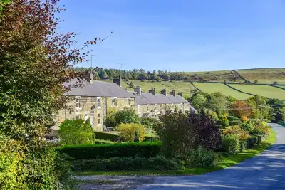 Image de Cottage en pierre dans un cadre tranquille avec vue sur Rosedale
