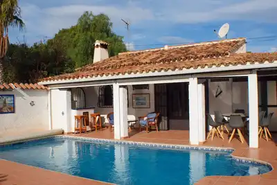 Image de Villa 3 Ch 6 Pers. , piscine privée L'Alfàs del pi