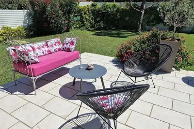 Image de Pleasant house in Provence, Large terrace and enclosed garden, rated 3 stars