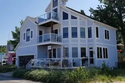 Image de Luxe 4 chambres Maison sur North Beach: le loyer 17-24 août est de 3 920 $. 00