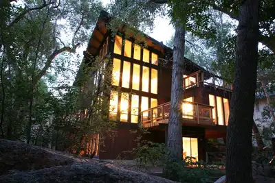 Image de Retraite de vacances moderne au bord du ruisseau * Séjour splendide! * 4 lits, 3 salles de bain