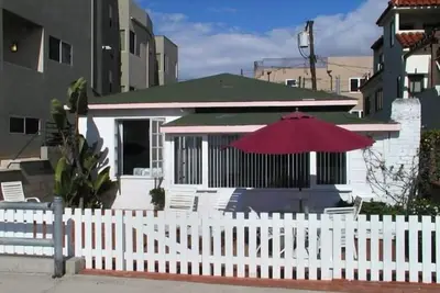 Image de 2 Br 2 Ba Beach Cottage