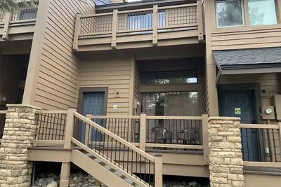 Image de Ski-in Ski-Out, marcher jusqu'à la ville de Cedars Townhome!