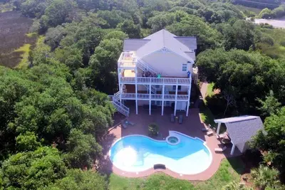 Image de Spectacular Sound / Ocean View! Grande piscine saline, ascenseur, voiturette de golf